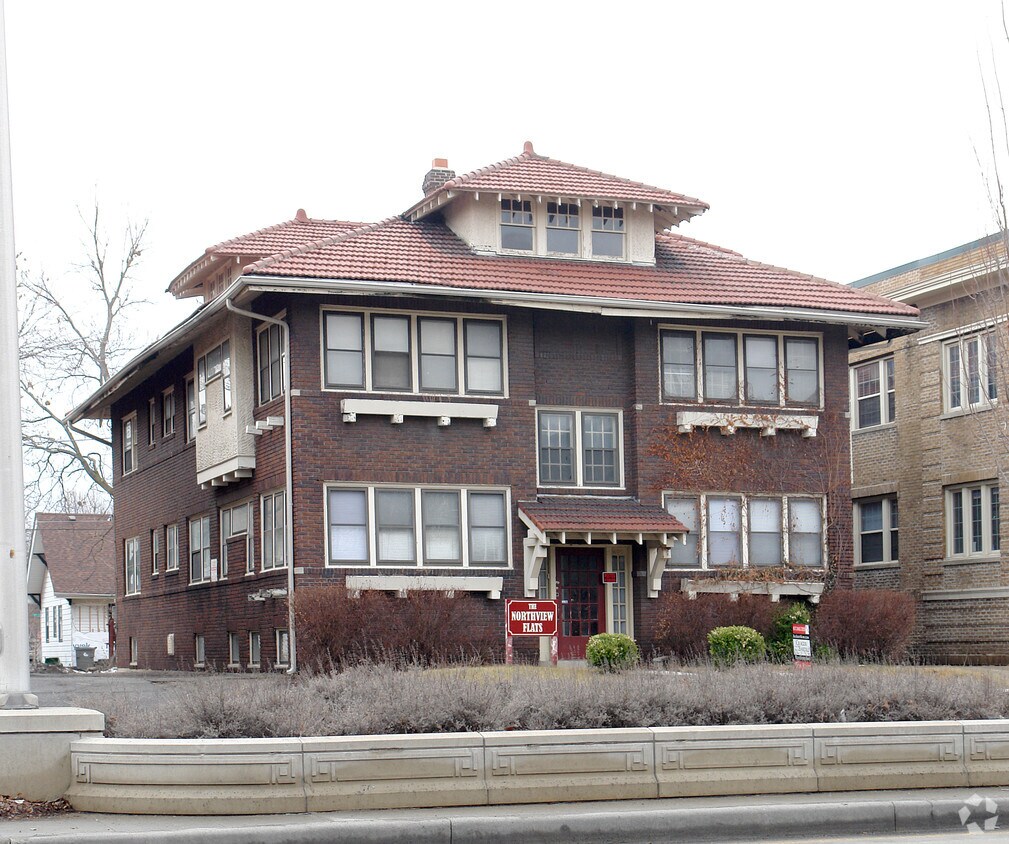 Primary Photo - 401-403 E 38th St