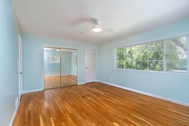 Foto del edificio - 5161 Village Green