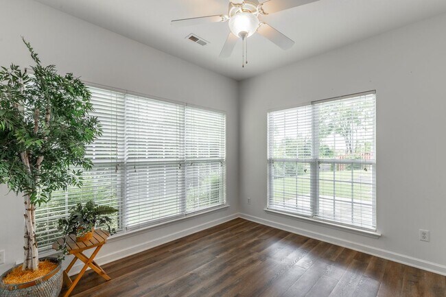 Foto del edificio - 8264 Chula Creek Rd