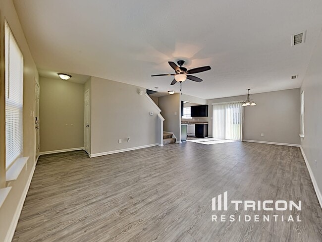 Building Photo - 2887 Beethoven Ave