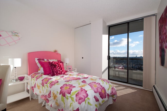 Photo du bâtiment - Brentlawn Towers