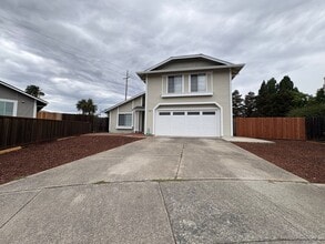 Building Photo - 3406 Chandler Cir
