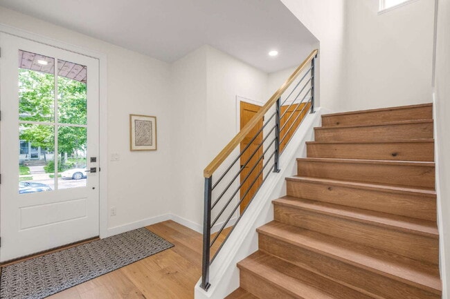 Building Photo - Stunning New Construction in the Heart of Uptown