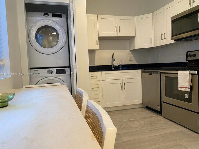 Foto del edificio - 427 NW 34th St