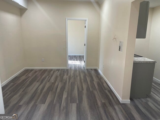 Building Photo - 1757 Bennett Dr