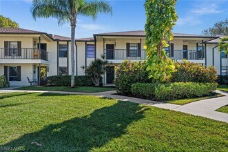 Building Photo - 500 Misty Pines Cir