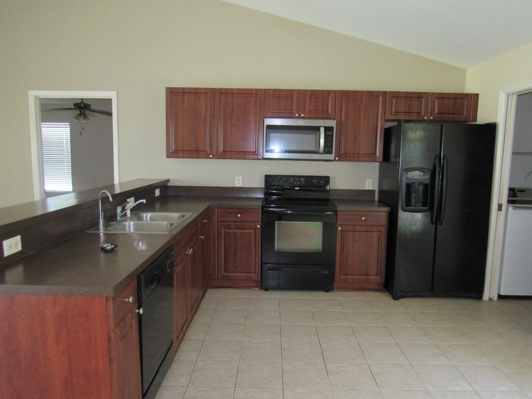 Building Photo - 7052 SW 131st Loop