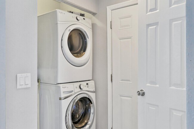 Building Photo - 6046 Appian Way