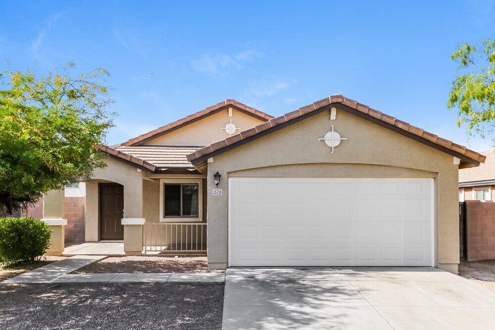 Foto principal - 25739 W St Catherine Ave