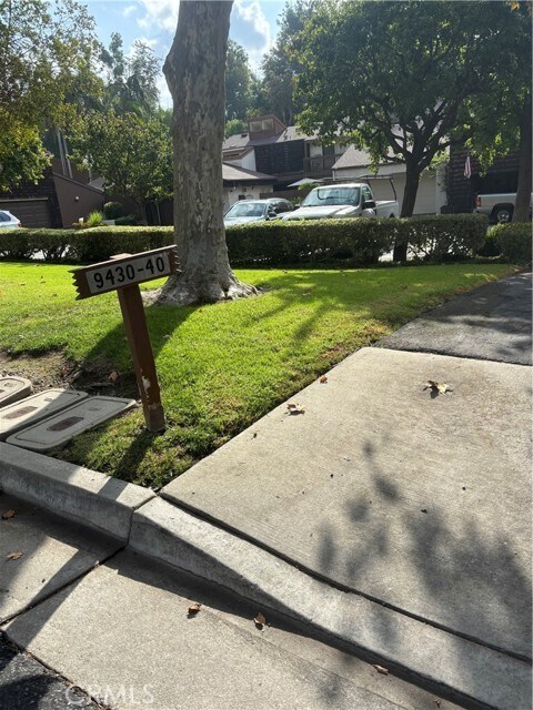 Foto del edificio - 9434 Friendly Woods Ln