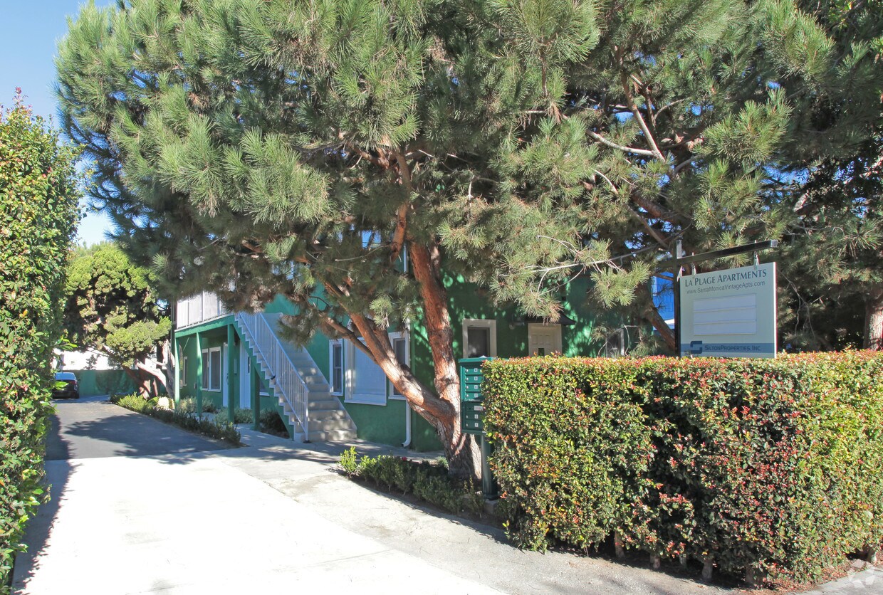 Foto principal - 731 Raymond Ave