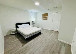 Building Photo - 536 Cheshire Way