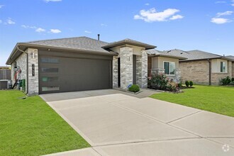 Building Photo - 29407 Ella Larchmont Ct