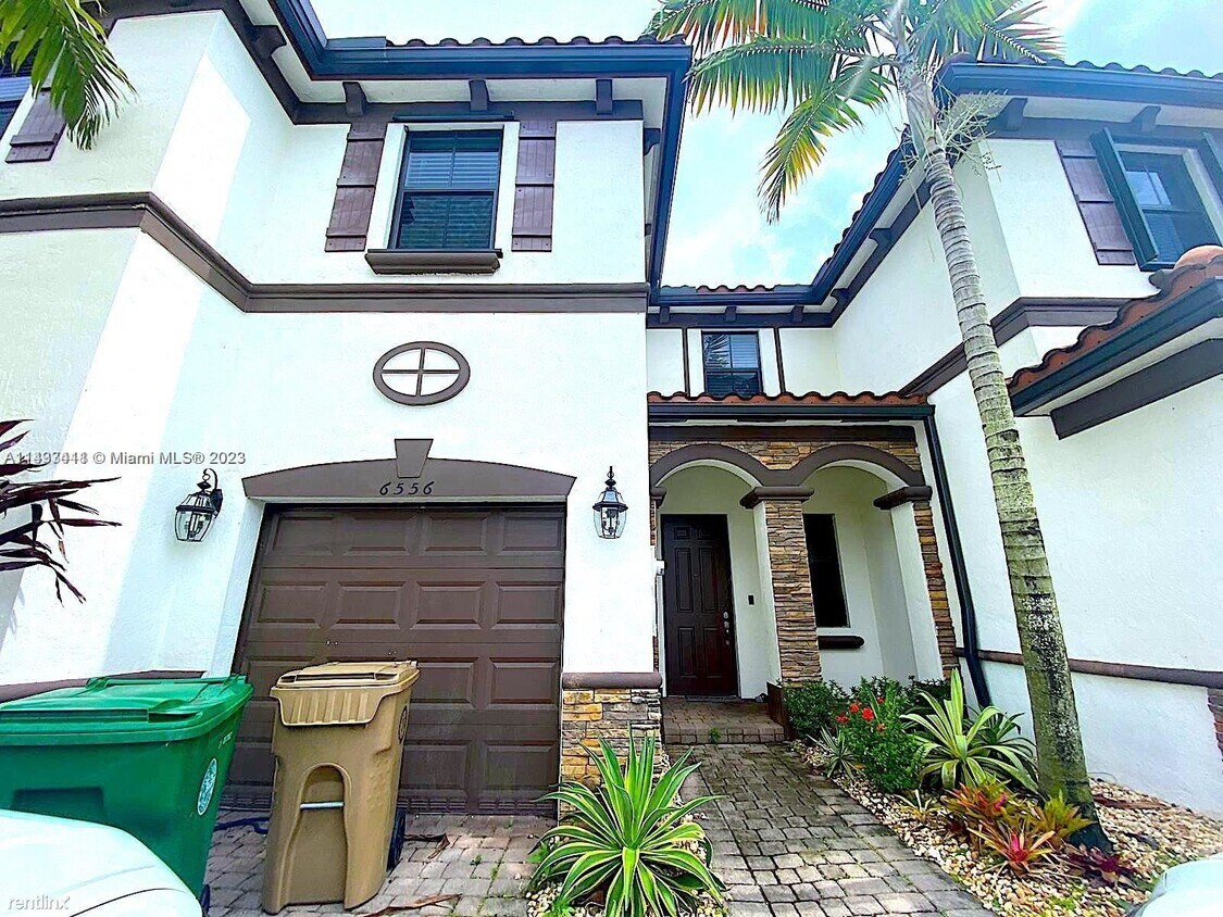 Primary Photo - 3 br, 2.5 bath Townhome - Magnolia Trails