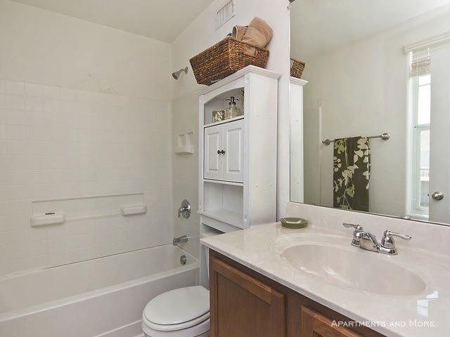 Building Photo - 118 Rush Haven