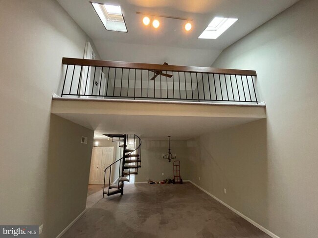 Foto del edificio - 218 Valley Stream Ln