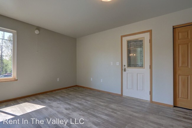 Foto del edificio - 4565 Overby St