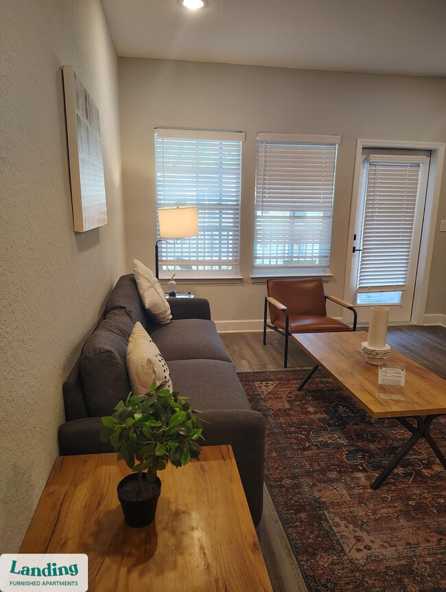 Foto del edificio - 120 NW 148th Terrace