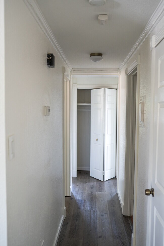 Hallway - 417 Polaris Pl