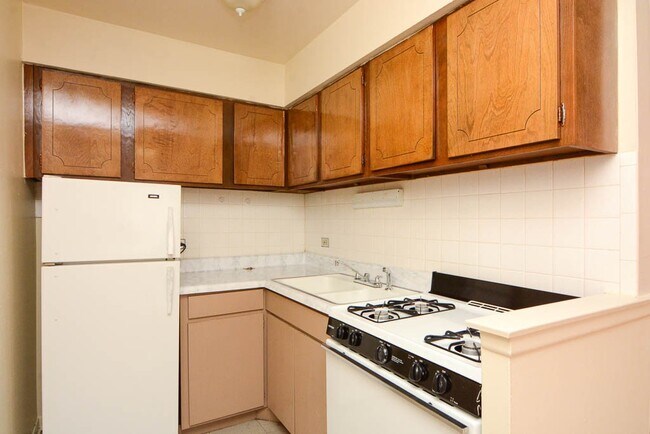 Foto del edificio - 443 W Aldine Ave