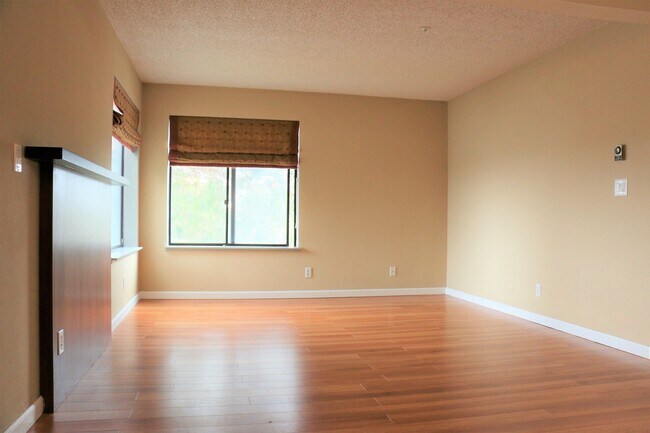 Building Photo - 1108 Aspen Ct