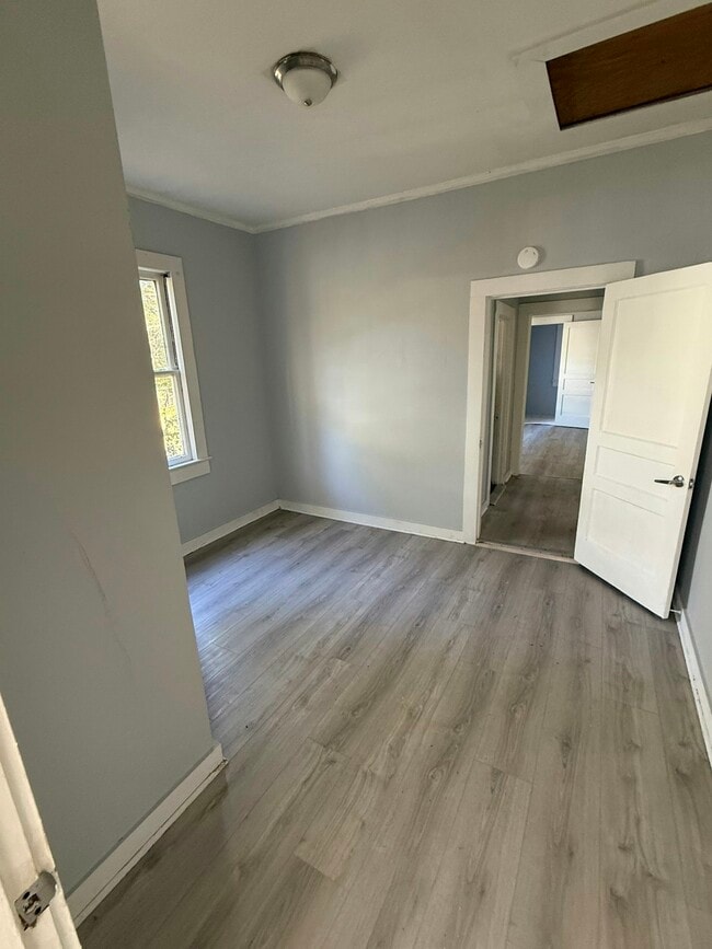 Building Photo - 1070 Arlington St