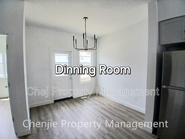 Photo du bâtiment - 4659-4177 177 Ave NW
