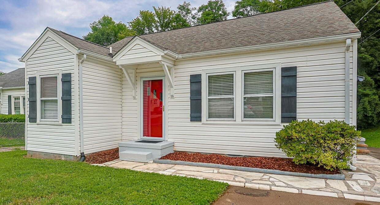 Cozy 2BD/2BTH in South Knoxville - Cozy 2BD/2BTH in South Knoxville