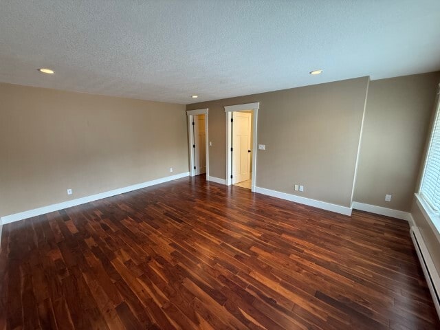 Building Photo - 595 Hawthorne Rise