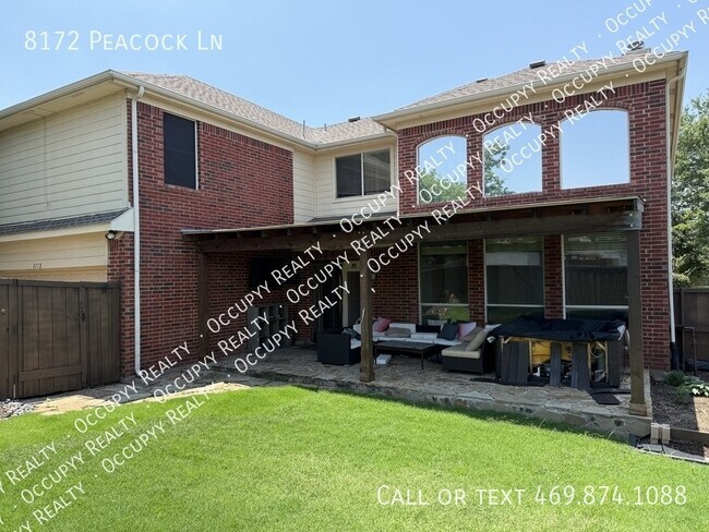 Foto del edificio - 8172 Peacock Ln