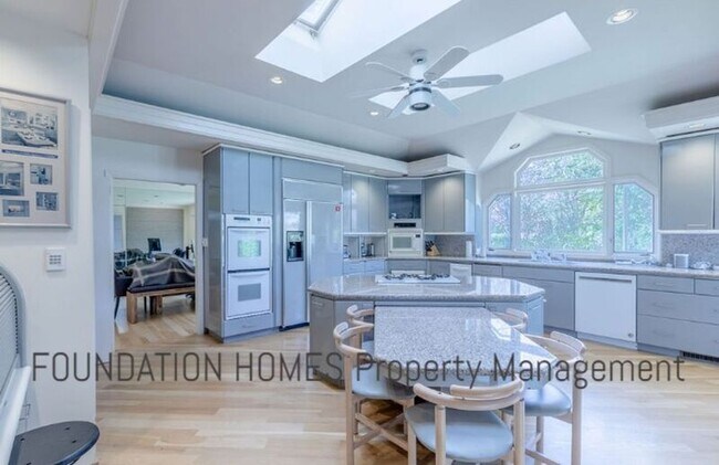 Foto del edificio - 65 Green Valley Ct