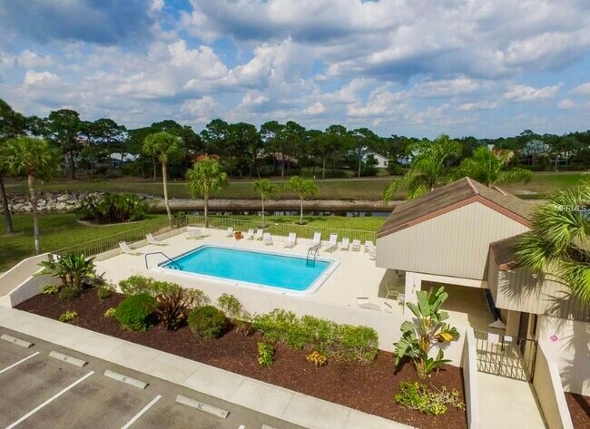 Foto del edificio - 5050 Marianne Key Rd