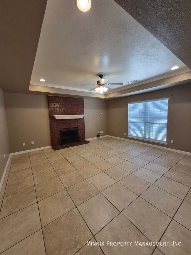 Building Photo - 2113 SW 59th Ave