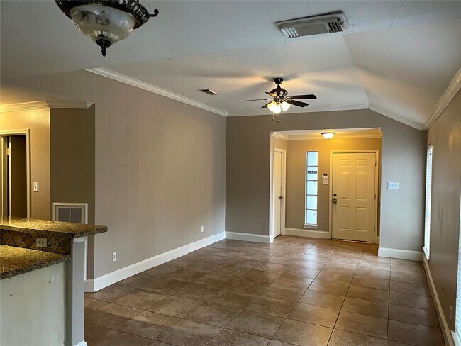 Foto del edificio - 21747 Deep Pines Dr