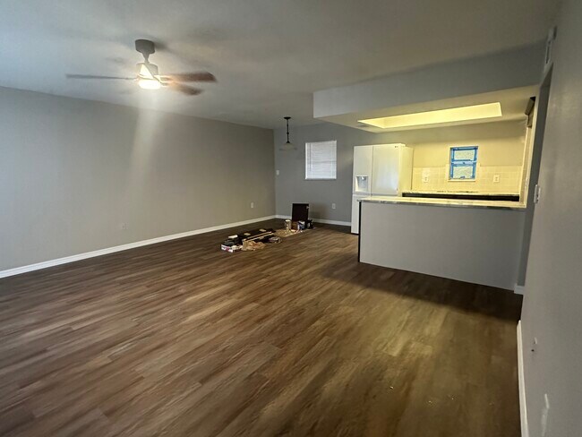 Cocina/Comedor - 1131 N Trudel Pt