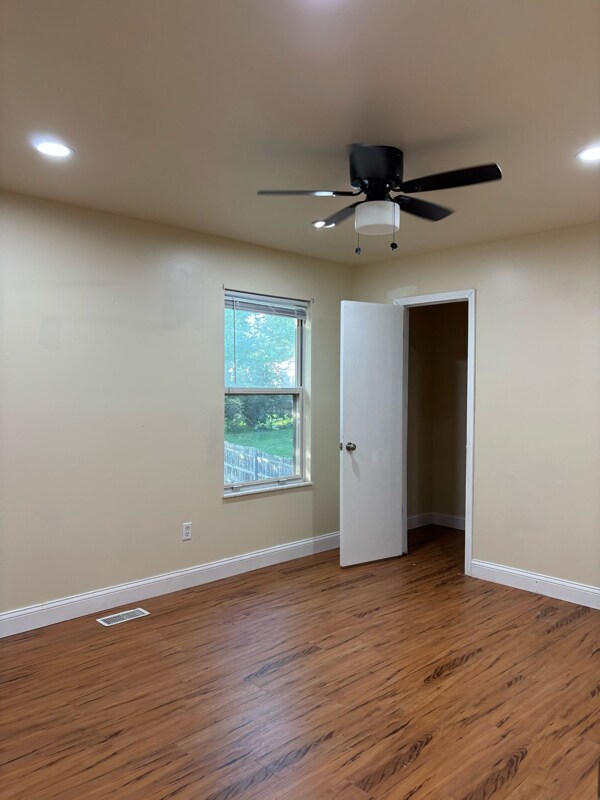 Foto del edificio - 413 Talbert Ct