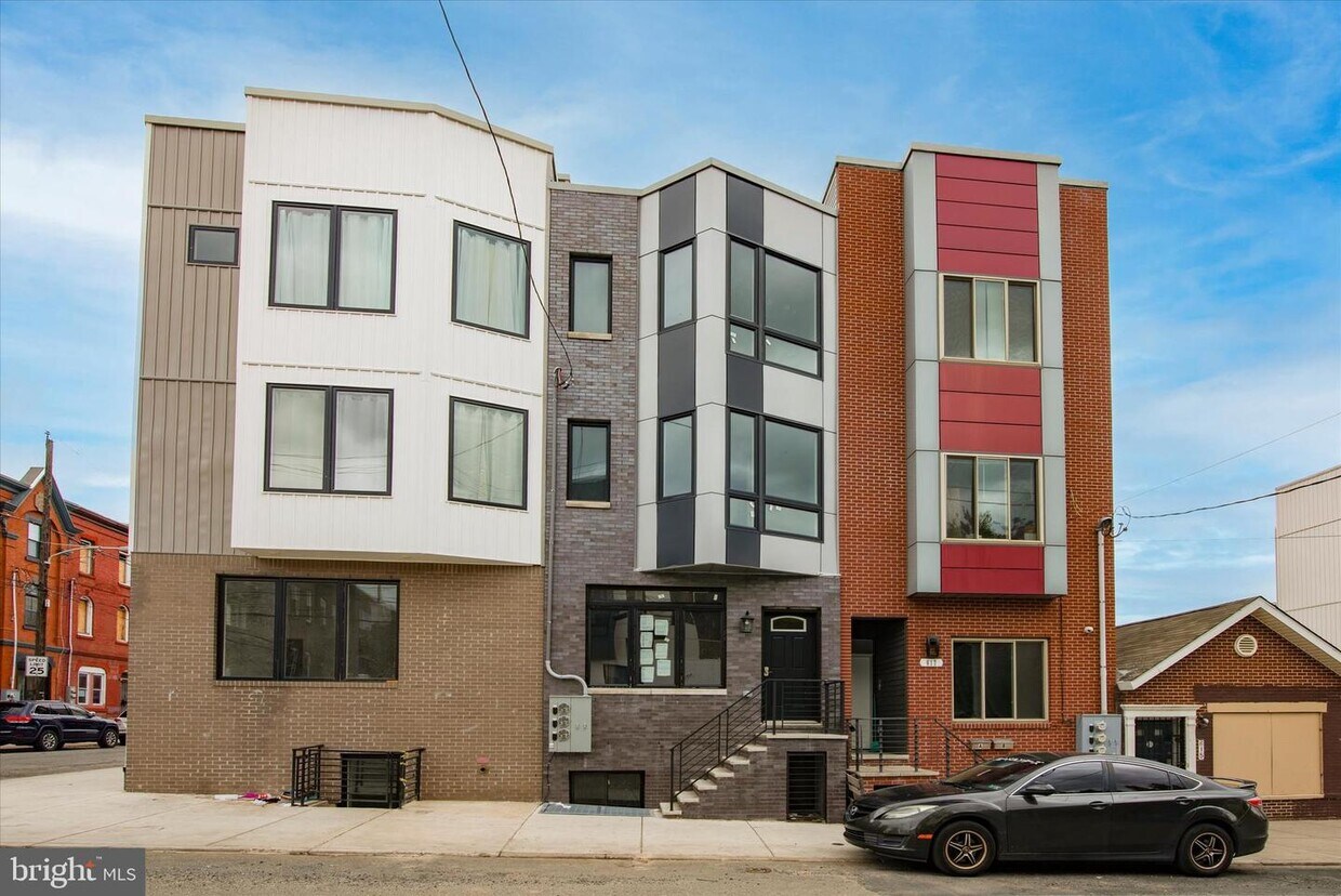 Foto principal - 619 Cecil B. Moore Ave