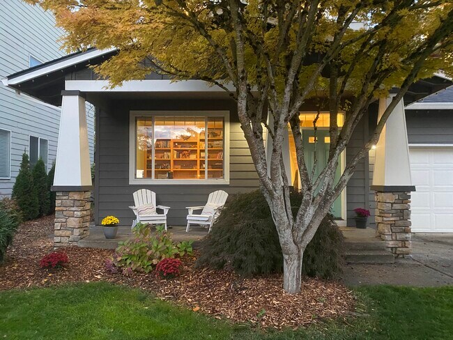 Building Photo - 2246 SE Decade Ct