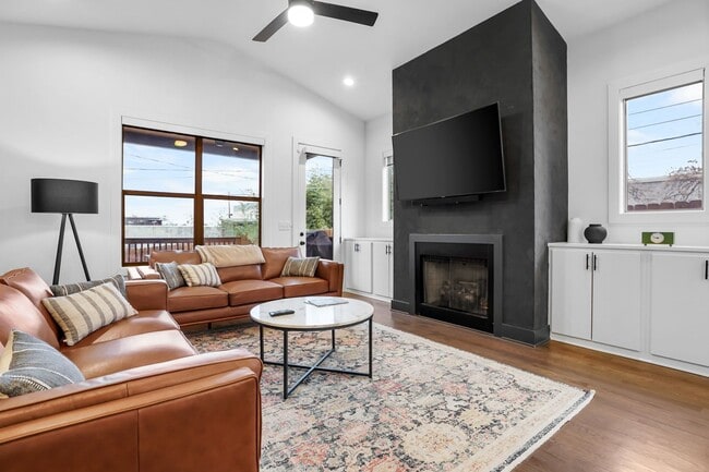 Building Photo - 4638 Kentucky Ave