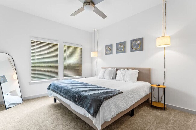 Building Photo - 14531 Star Water Rd