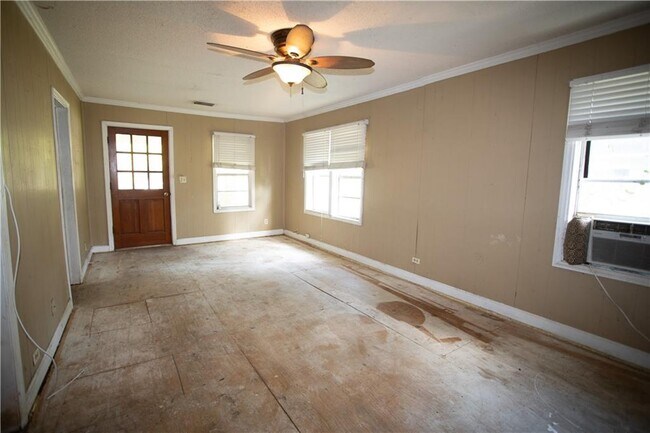 Building Photo - 861 Old Jesup Rd