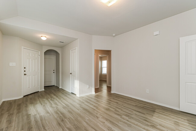 Foto del edificio - 25758 Hazy Elm Ln