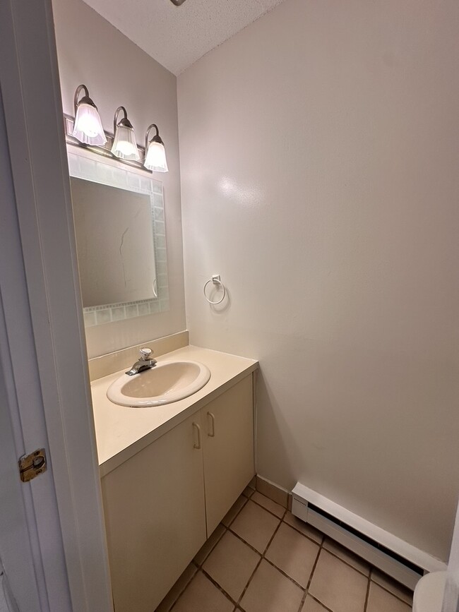 Foto del edificio - 585 Park Rd