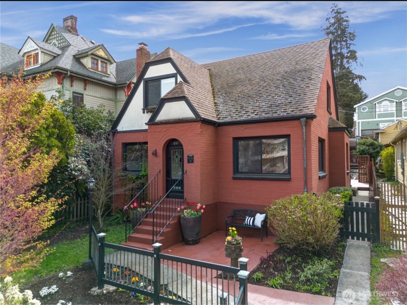 Primary Photo - 914 N I St