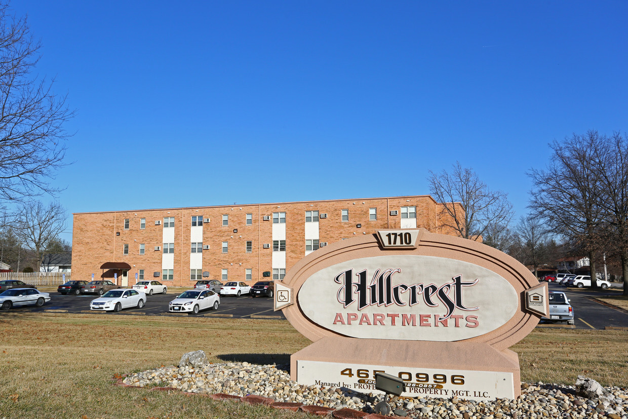 Foto principal - Hillcrest Apartments