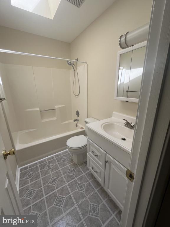 Building Photo - 10701 Holleybrooke Dr