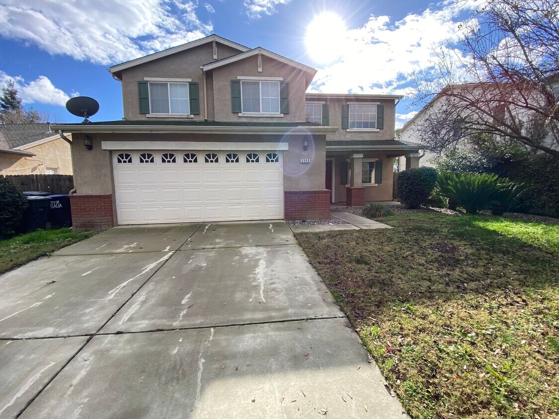 Primary Photo - NW Two Story Visalia Home Available Now!