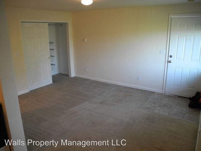 Building Photo - 3401-3405 14th Ave W