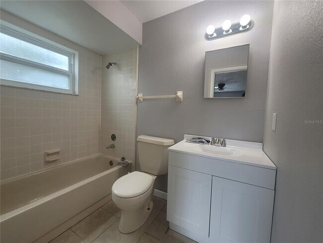 Building Photo - 9900 Sweepstakes Ln