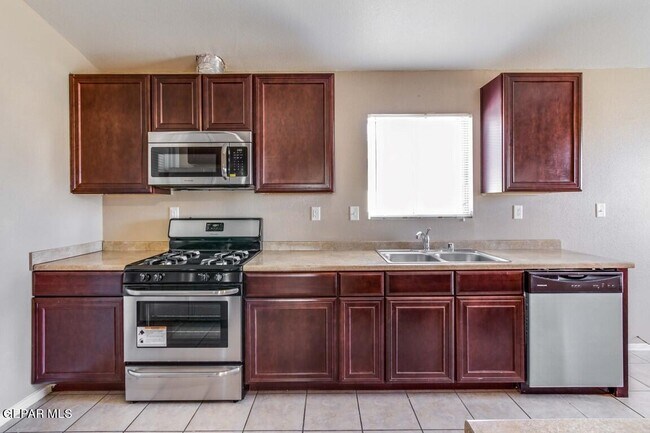 Foto del edificio - 3256 Bell Point Dr